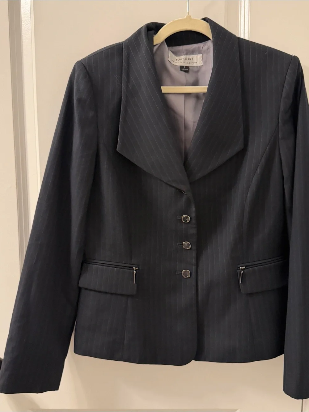 TAHARI $320 Pinstripe Women's 8 Blazer Jacket